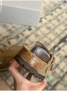 Mules plates d'extérieur de qualité supérieure, type sabot Birkenstock, en cuir véritable et daim, pour hommes et femmes, avec semelle intérieure en liège, sabot solide - Product Image 2