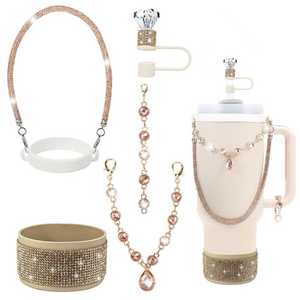 Nuovo Set di 5 Pezzi Decorazioni per Tumbler da 40 Once con Cappucci Glitterati, Ciondoli Gioiello, Strass e Charm per Manici di Bottiglie - Product Image 3