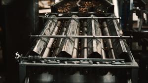 Ligne de décorticage de noix de cajou, type 1, tête de coupe à 6 lames, capacité 160-200 kg/h, entièrement automatique, fournisseur de premier plan - Product Image 4