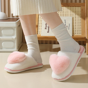 Chaussons d'intérieur pour femmes, mignons, décontractés, à bout ouvert, en peluche, avec cœur, antidérapants, pour la maison - Product Image 3