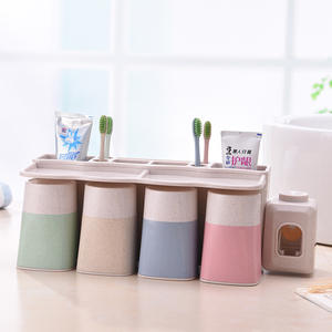 Portacepillos de dientes ecológico con 4 vasos, montaje en pared sin taladro, diseño moderno para uso familiar - Product Image 2