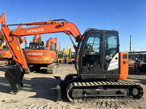 Excavatrice hydraulique sur chenilles ZX75 de 7,5 tonnes, adaptable au terrain, châssis renforcé, petite pelle pour l'élargissement de sentiers en montagne et le travail sur terrain accidenté - Product Image 4