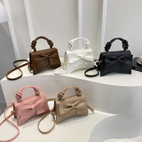 Nouveau sac pour femme 2026 tendance européenne et américaine grand format deux pièces imprimé en relief sac à main/sac bandoulière