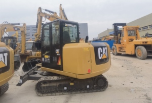 Excavatrice sur chenilles hydraulique CAT 305.5E d'occasion, 5 tonnes, excellent état de fonctionnement, faible nombre d'heures, prix compétitif pour la construction en Afrique - Product Image 6