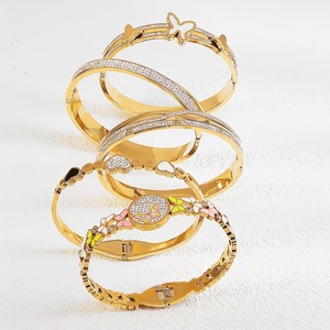Fashion <b>Light</b> Luxury Women Stainless Steel Jewelry Full of <b>Star</b> Zircon Bracelet pink butterfly Full of Diamonds Zircon Bangles - Product Image 1