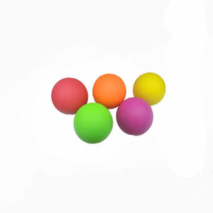 Özel renk yüksek kaliteli sıçrayan katı beyaz doğal kauçuk sünger köpük topları Lacrosse masaj topu - Product Image 2