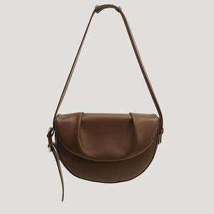 Bolso de Hombro Tipo Silla de Montar con Pliegues de Cuero Vacuno para Mujer, Nuevo Modelo 2025, Primavera-Verano, Bolso Pequeño Cruzado - Product Image 6