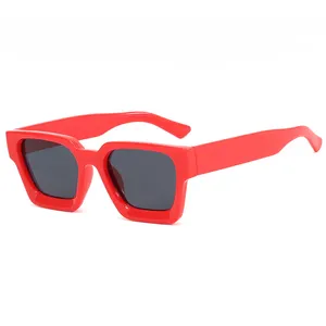 Tasarımcı özel Logo kare güneş gözlüğü kadın moda klasik Retro Shades Vintage küçük çerçeve 2024 güneş gözlüğü erkekler