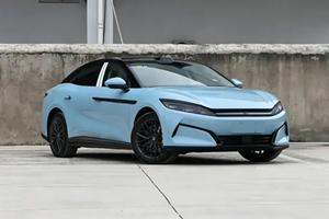 Nouvelle <span class=keywords><strong>BYD</strong></span> <span class=keywords><strong>Han</strong></span> L <span class=keywords><strong>EV</strong></span> 2025, longue autonomie 701 km, berline haut de gamme 4 portes 5 places avec moteur 500 kW pour la ville - Product Image 3