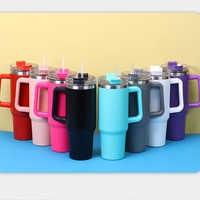 Mug de voyage personnalisé gravé au laser pour Noël, en acier inoxydable blanc, 20oz, 30oz, 40oz, avec poignée et couvercle à paille