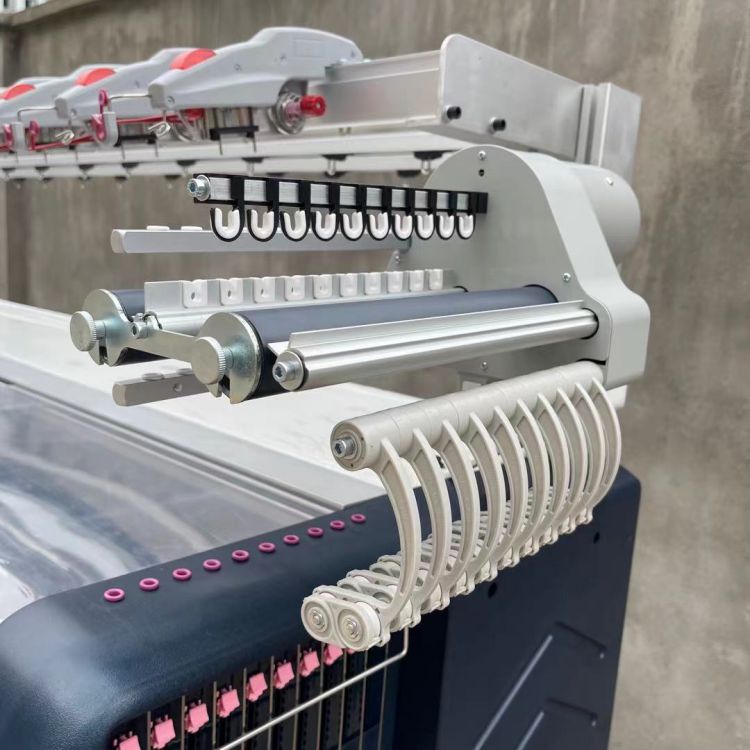Flat vamp knitting machine for 3d shoe uppers with 36inch