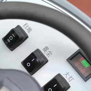 C1250 Balayeuse de rue extérieure autoportée Balayeuse d'équipement de <span class=keywords><strong>nettoyage</strong></span> en acier, réduction tarifaire, fenêtre de 90 jours - Product Image 3