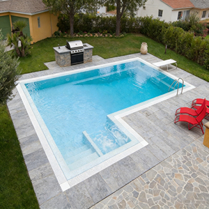 Spa de nage en fibre de verre résistant aux UV, capacité personnalisée, avec fonction cascade à contre-courant pour jardin et piscine de loisirs - Product Image 3