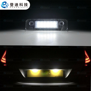 Luz LED para matrícula Ford Mondeo Mk2, 6000 Lm, luz blanca, 12V, carcasa transparente, Pz135 - Product Image 1