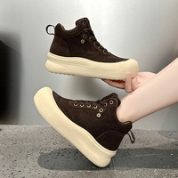 Nouvelles baskets montantes rétro en daim respirantes pour femmes, avec embout renforcé et talon compensé de 5 cm, style utilitaire, en promotion