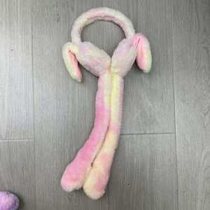 Calentadores de Orejas de Peluche con Sonido de Fresa para Niños, Diseño de Oso Peludo, Tendencia de Invierno en TikTok - Product Image 5