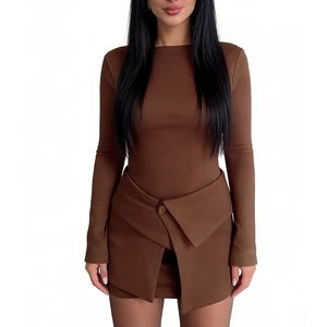 Conjunto de 2 Piezas para Mujer: Blusa de Manga Larga con Cuello Barco y Falda Asimétrica con Botones - Estilo Casual para Oficina - Product Image 1