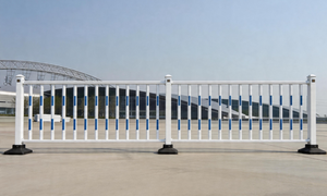 Barrera de Tráfico Metálica de Diseño <span class=keywords><strong>Moderno</strong></span> para Carreteras Municipales, con Luz Reflectante de Grado Ingeniería para Divisor de Carriles de Bicicletas Motorizadas - Product Image 5