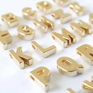 Collana Personalizzata in Argento 925 con Lettera Araba, Ciondolo <span class=keywords><strong>M</strong></span> in Oro 14k, Gioiello con Iniziali - Product Image 3