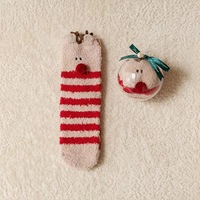 Chaussettes d'hiver personnalisées pour femmes, en velours corail doux, avec boules en peluche, motif animal, chaudes, confortables et duveteuses, pour Noël, pour le canapé, la maison et la chambre
