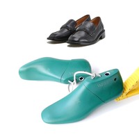 Chaussure à tête carrée basse pour dames avec talon épais en plastique W255 Shoe Tree