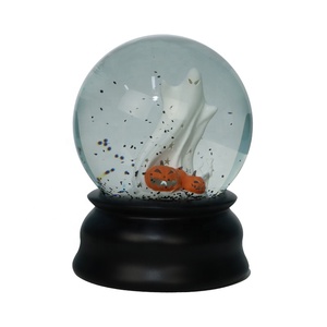 Globe à neige d'Halloween personnalisé en résine, décoration intérieure, production de globe à neige effrayant, cadeau en résine, globe à eau ODM/OEM - Product Image 2