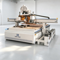 Centro de Mecanizado CNC para Madera, Router de Madera de 3 Ejes, Máquina de Corte ATC Nesting 1300x2500mm 7.5KW con Mesa de Vacío