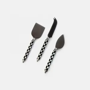 Ensemble de couteaux à fromage en laiton avec spatule élégante, parfait pour les repas de table haut de gamme et les divertissements de luxe - Product Image 3