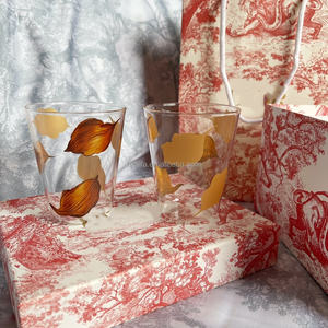 Juego de Copas de Vino de Cristal Hechas a Mano con Diseño de Patrón de Vid, Diseño Transparente de Cielo Estrellado - Product Image 3