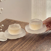 Lot de 2 tasses en verre de style européen, transparentes, pour dégustation, thé glacé ou vin, tasses de maître Kung Fu, avec tapis à thé, écologiques, pour usage professionnel