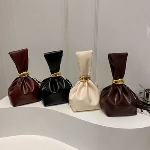 Pochette en cuir PU couleur unie avec fermeture éclair latérale, style coréen, sac de soirée grande capacité, porte-monnaie, sac seau plissé, usage quotidien - Product Image 1