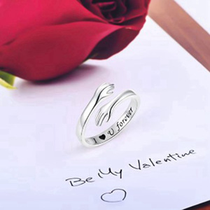 Anneau ouvert réglable créatif Hanpai, vente chaude, mannequin de main, anneau de couple avec lettre, vente en gros, anneau d'amour, anneau de câlin - Product Image 4