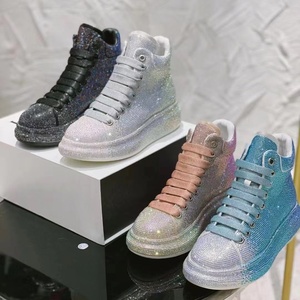 Chaussures de sport haut de gamme originales Mqqueen, baskets de mode, chaussures de créateur de luxe avec paillettes, chaussures à plateforme haute, chaussures de course pour hommes - Product Image 1
