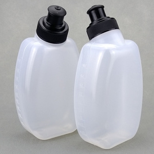 Muestra gratis Barato 600ML Logotipo personalizado Respetuoso con el medio ambiente PE Beber Bicicleta Deportes Botella de agua de plástico Agua al aire libre - Product Image 5