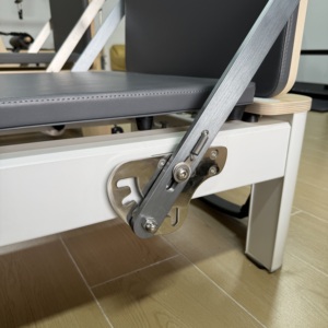 Máquina de Pilates <span class=keywords><strong>Reformer</strong></span> de Aluminio de Uso Comercial para Estudio, <span class=keywords><strong>Reformer</strong></span> de Pilates de Madera con Torre para Entrenamiento - Product Image 6