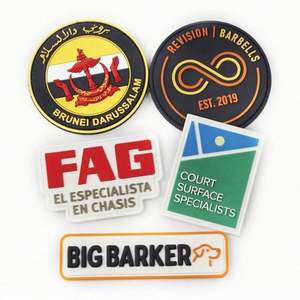 Patch en caoutchouc personnalisé avec logo, thermocollant, noir, en silicone pour vêtements, étiquettes en PVC - Product Image 2