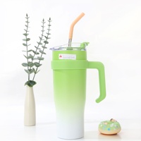 Tasse thermos en acier inoxydable de grande capacité pour filles tasse géante en paille Mac Cold pour utilisation en voiture cadeau d'affaires verres