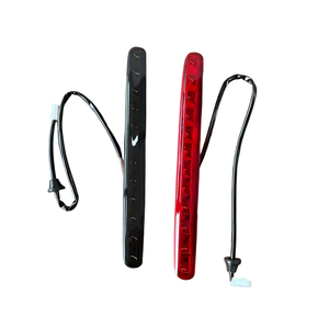 Luz de Freno Trasera LED Roja de Alto Nivel Original para <span class=keywords><strong>Fiat</strong></span> <span class=keywords><strong>500</strong></span> Convertible 2009-2018 para 77365246 68140780AA - Product Image 6