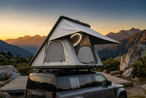 Tente de toit rigide triangulaire en aluminium 210x140cm avec mousse à mémoire de forme de 7cm, toile Oxford 900D imperméable, éclairage annulaire, échelle, pour SUV 4x4 et camping - Product Image 5