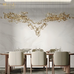 Luminaire AC de <span class=keywords><strong>bureau</strong></span> dans le hall de l'hôtel Lustre en verre torsadé au design artistique pour un salon simple, une salle à manger et un <span class=keywords><strong>bureau</strong></span> de vente - Product Image 3