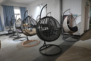 Chaise suspendue de jardin moderne 2026 blanche/noire, mobilier d'extérieur, balançoire de patio, couleur au choix, <span class=keywords><strong>coussin</strong></span> inclus, prix abordable, vente directe usine - Product Image 6