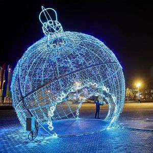 Décorations <span class=keywords><strong>de</strong></span> <span class=keywords><strong>Noël</strong></span> Extérieures Étanches en 3D avec Motifs Lumineux LED, Cadre en Fil Métallique Fait Main, Grandes Ornements, Arches Géantes et Boules Lumineuses pour Centres Commerciaux - Product Image 1