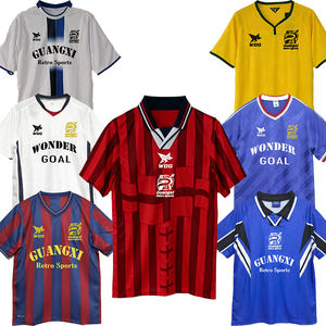 <span class=keywords><strong>Maillot</strong></span> de football rétro à prix abordable, fabriqué en Italie et en Thaïlande, pour <span class=keywords><strong>club</strong></span> et équipe nationale, idéal pour l'été et l'automne - Product Image 1