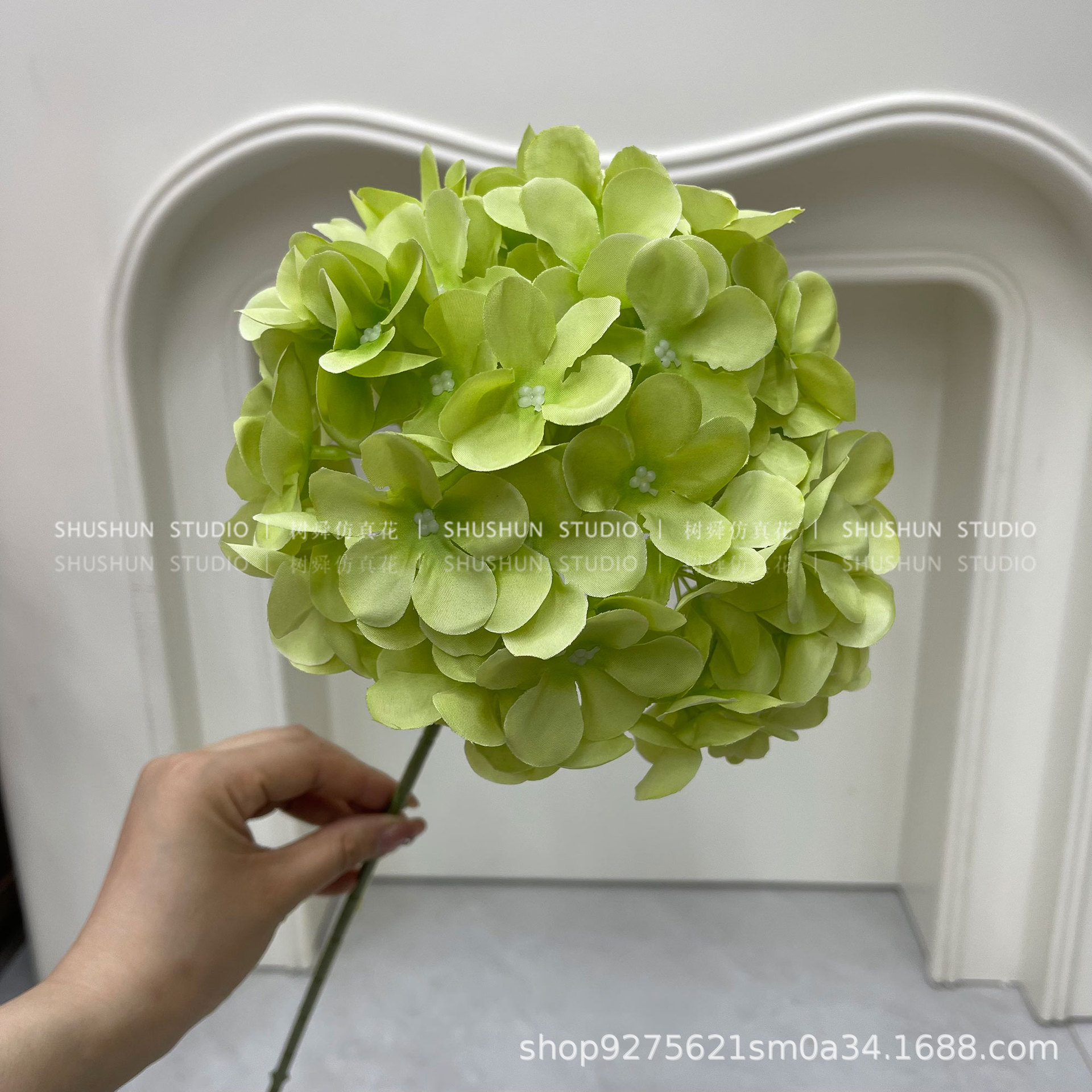 6-Pronged Scallion Grass - Light Green