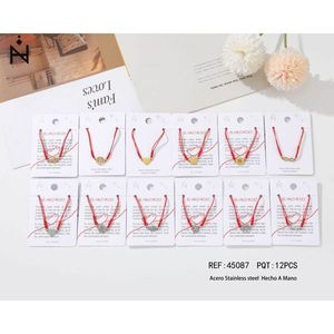 Bracciale Rosso in Acciaio Inossidabile con Nodo Portafortuna, Gioielli alla Moda - Product Image 1