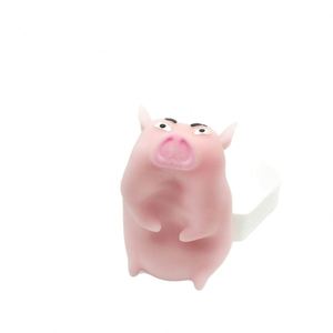 Adorno de cerdito rosa relleno de arena, de recuperación lenta, con forma de gusano espacial retorcido, juguete para decoración de oficina y niños - Product Image 3