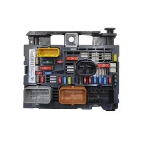 ที่ใส่ฟิวส์ Dm รุ่น 9809742780 สำหรับ Peugeot Citroen Bsm R02 R04 R19 ขนาดมาตรฐาน - Product Image 1