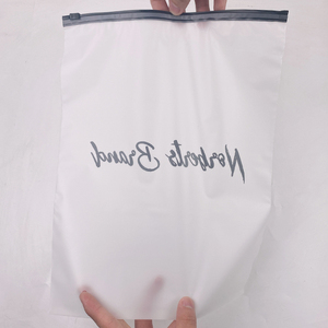 Commercio all'ingrosso logo Personalizzato Glassato sacchetto di <span class=keywords><strong>Plastica</strong></span> Vestiti Zip Blocco Auto di Tenuta Sacchetto di Confezionamento di Abbigliamento Richiudibile Glassato Sacchetto Della Chiusura Lampo - Product Image 4
