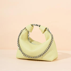 Sac fourre-tout en cuir véritable pour femme HOBO, style européen et américain, léger, avec large bandoulière, grande capacité, en cuir de vachette souple, pour le printemps - Product Image 1