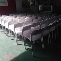 Chaises en métal et plastique robustes, empilables, à prix avantageux, avec pieds en fer, pour événements commerciaux extérieurs, écoles et formations – Vente en gros